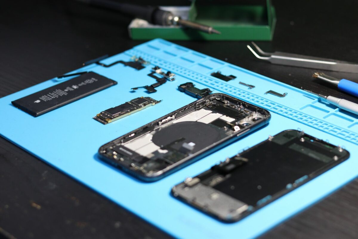 iPhone 18 Pro : Apple met en vente ses pièces détachées pour la réparation en libre-service